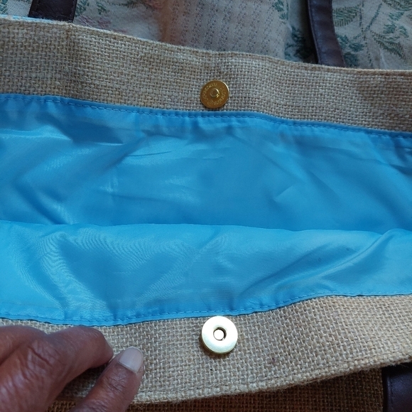 Vintage* Large Jute Tote - Picture 4 of 8